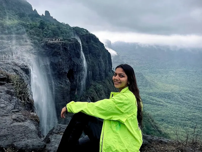 3 Days Kalu Falls Jivdhan Fort Trek from Hyderabad