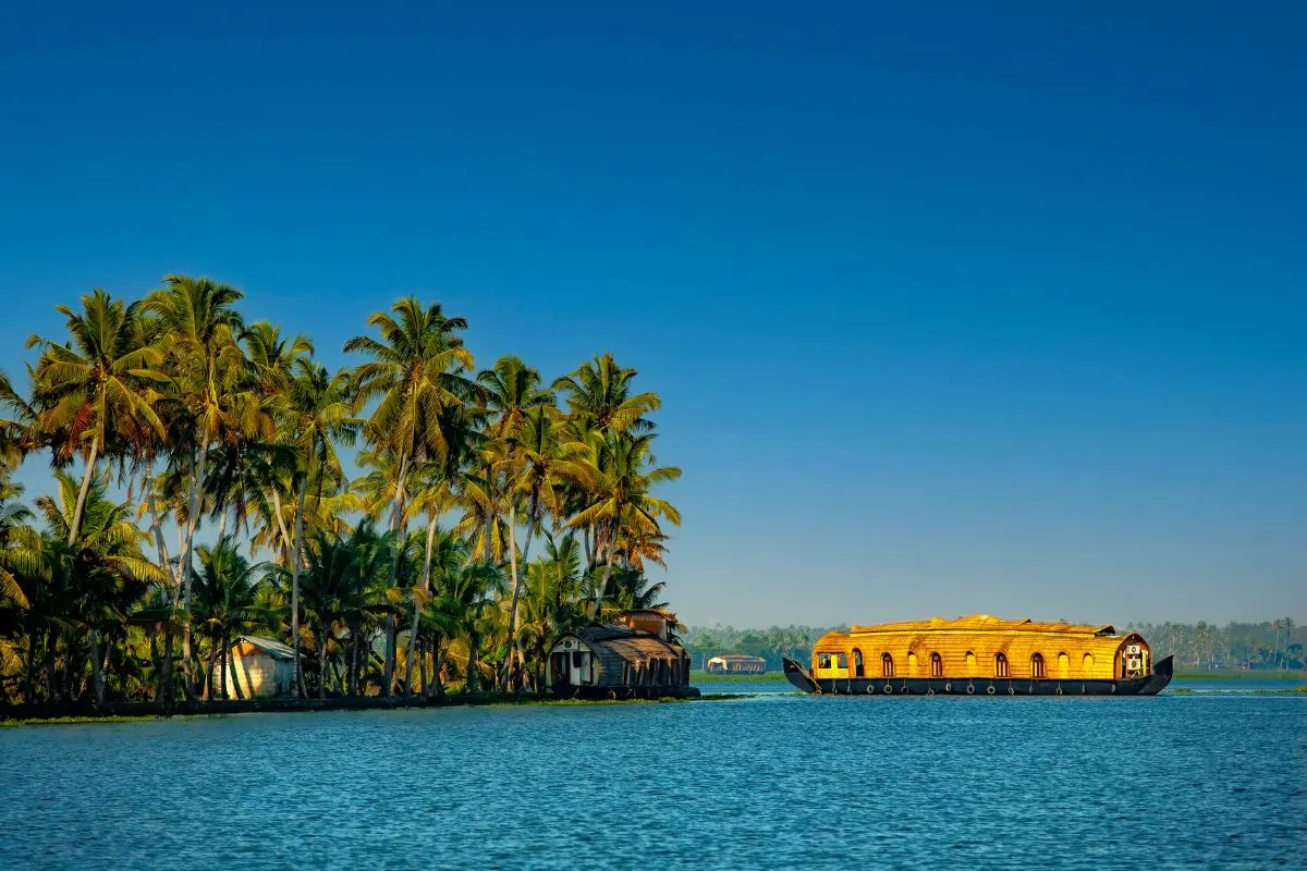 Backwater Houseboat