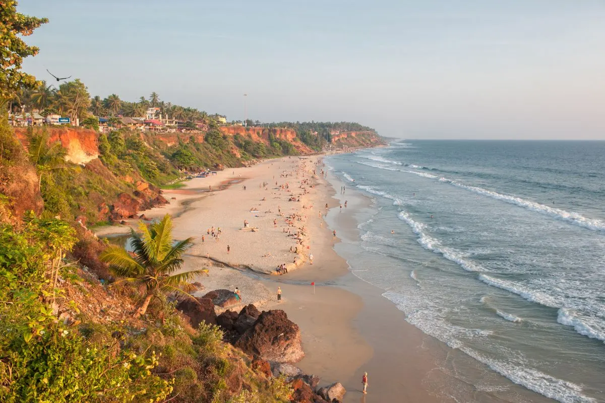5 Days Munnar Alleppey Varkala Escape