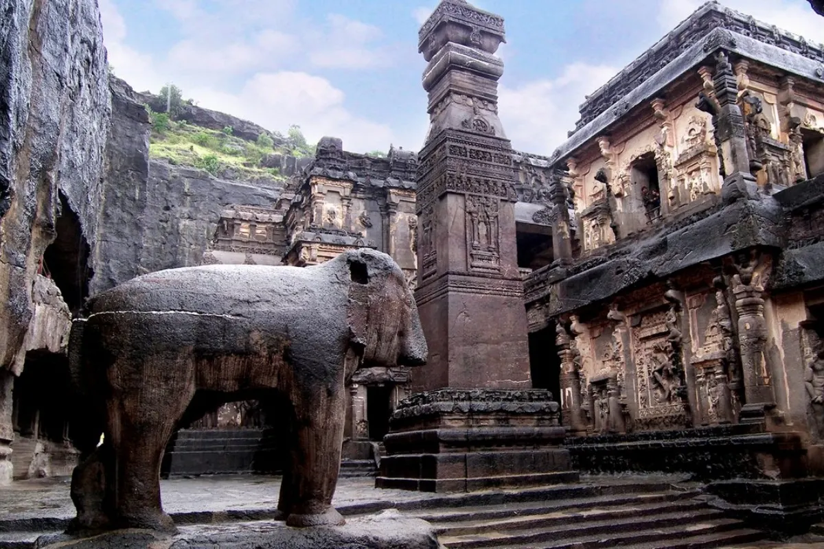 4 Days Ajanta Ellora Shirdi Yatra