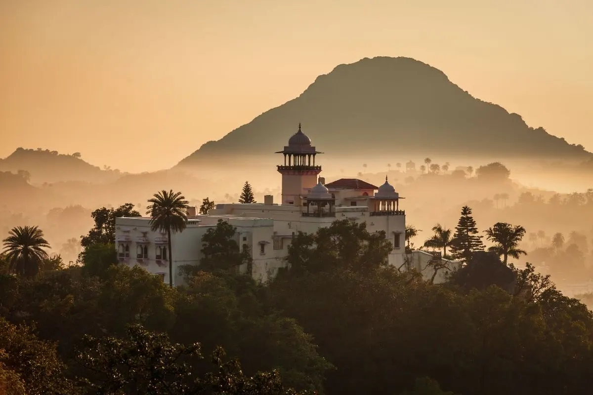 6 Days Jaipur Udaipur Mount Abu Escapade