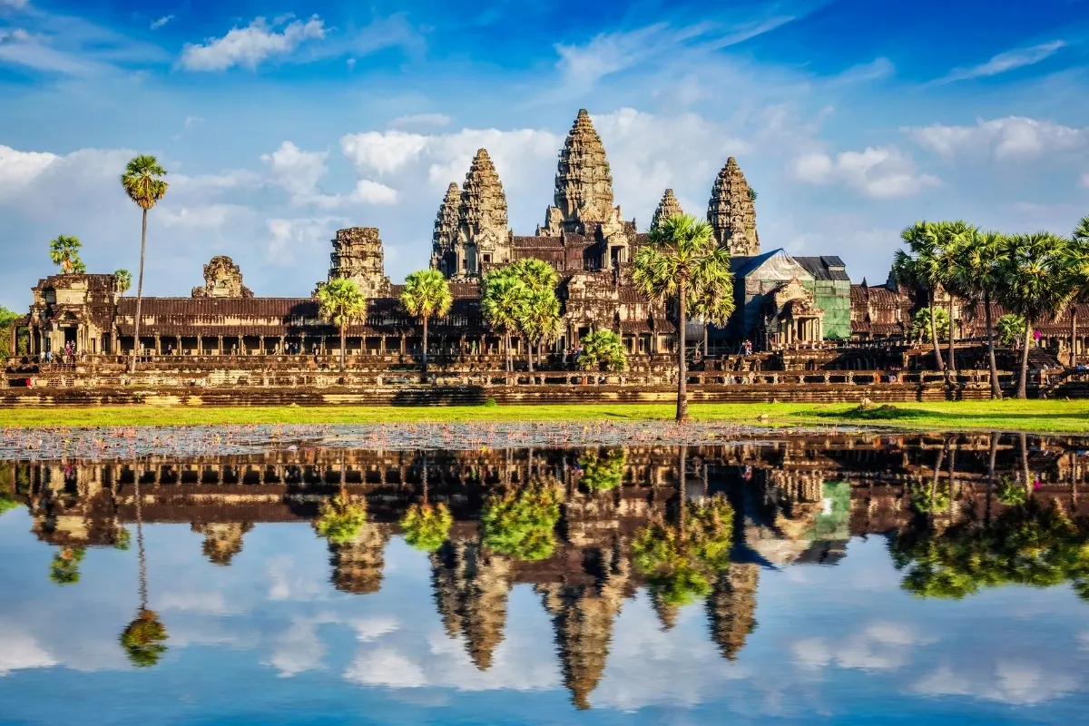 8 Days Vietnam Cambodia Angkor Escape