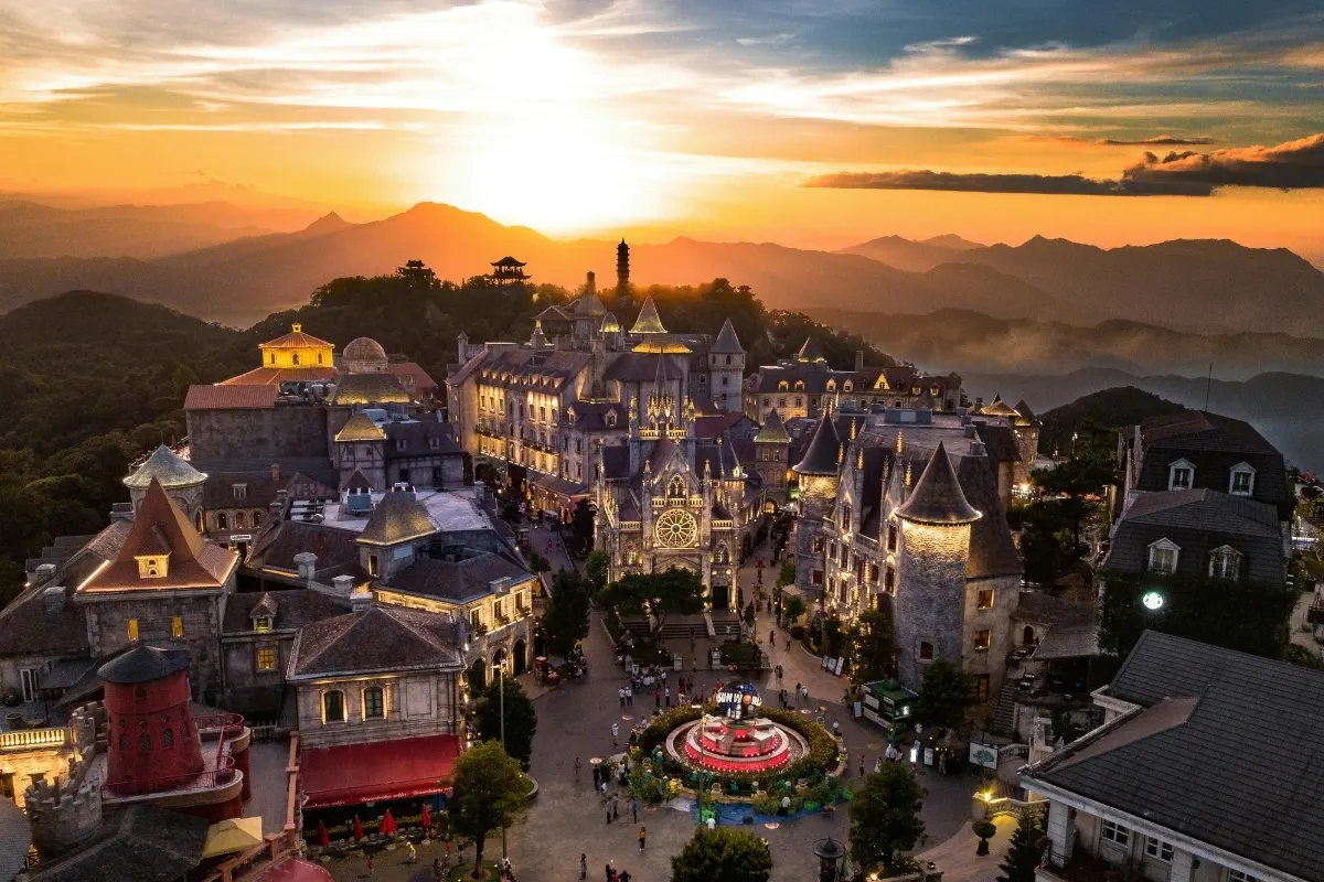 Ba Na Sunset