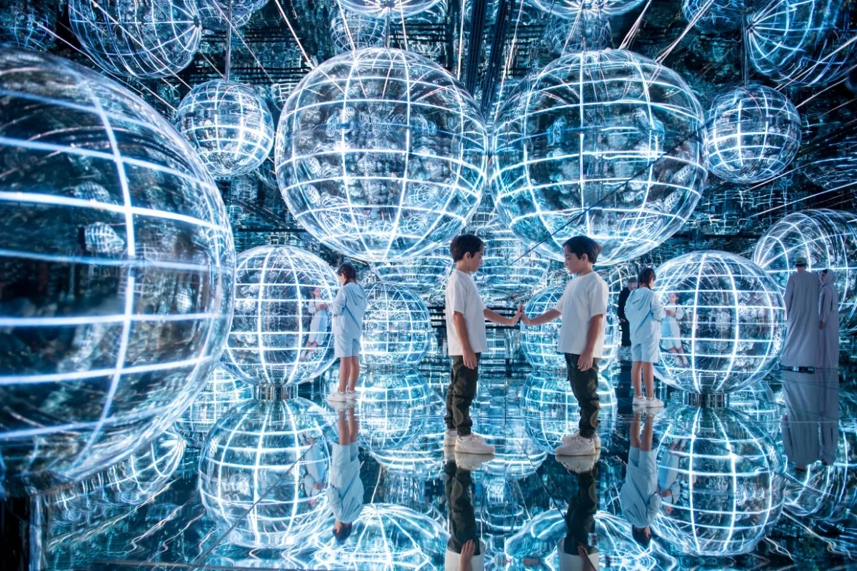 Mirror Room