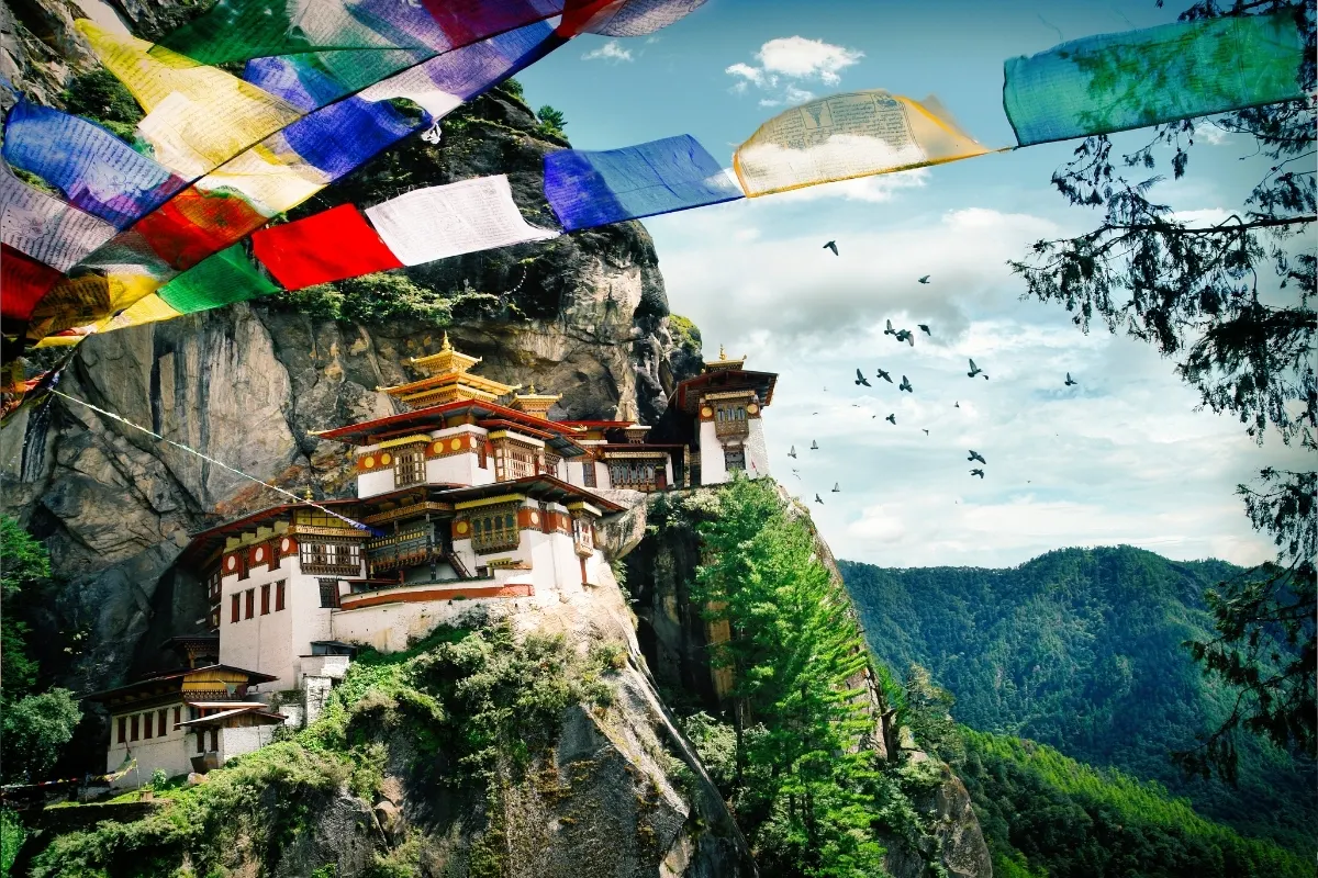 Taktsang Flags